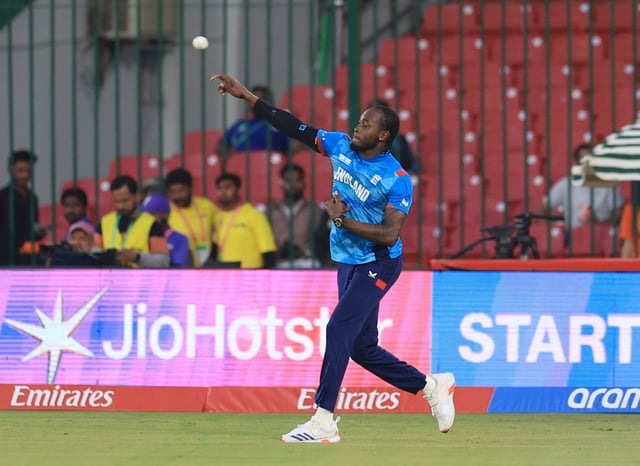 Cricket - ICC Men's Champions Trophy - Group B - England v South Africa - National Stadium, Karachi, Pakistan - March 1, 2025 England's Jofra Archer in action REUTERS/Akhtar Soomro/File Photo