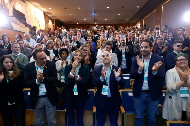 Celebración de la convención municipalista de Junts en Vic