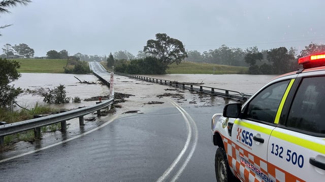 A supplied image obtained on Wednesday, May 21, 2025, of scenes in Wauchope as part of severe weather impacting the Hunter and NSW mid-north coast. Heavy falls are occurring around the NSW Mid North Coast and will continue on Wednesday as a coastal trough slowly tracks north. (AAP Image/Supplied by NSW SES) NO ARCHIVING, EDITORIAL USE ONLY