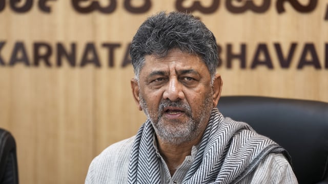 New Delhi: Karnataka Deputy Chief Minister DK Shivakumar addresses a press conference, in New Delhi, Friday, April 4, 2025. (PTI Photo/Atul Yadav) (PTI04_04_2025_000128B)