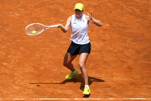 La Polonaise Iga Swiatek lors d'un match du WTA 1000 de Rome face à l'Américaine Danielle Collins, le 10 mai 2025