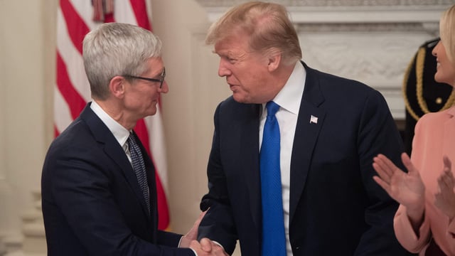Apple said on February 24, 2025, it will spend more than $500 billion in the United States over the next four years and hire 20,000 staff, an announcement likely to please President Donald Trump who has pushed US companies to shift manufacturing home.