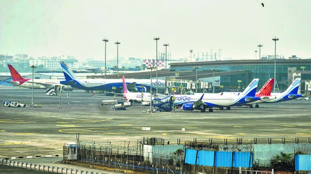 Mumbai, India - October 17, 2024: Mumbai Airport closed for 6 hours, Operations temporary closure of flight operations scheduled between 11 AM and 5 PM is required for maintenance work on the airport's two cross runways, RWY 09/27 and RWY 14/32 in Mumbai, India, on Thursday, October 17, 2024. (Photo by Satish Bate/ Hindustan Times) (Hindustan Times)