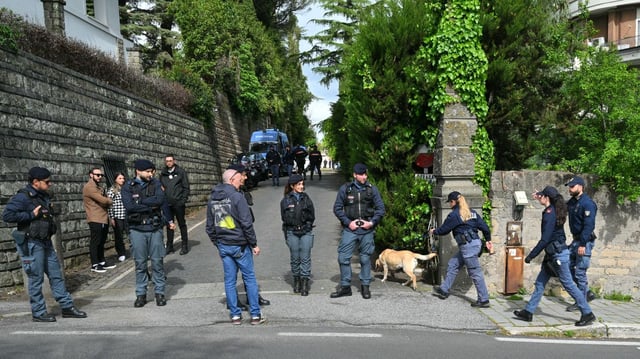 Italian police outside the Omani embassy in Rome where the nuclear talks took place. Photo: Andreas Solaro/AFP via Getty