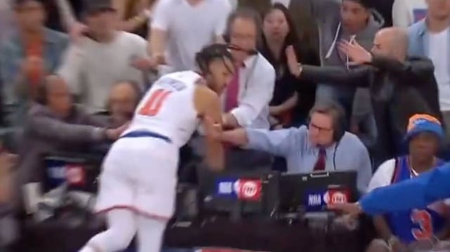 Kevin Harlan got involved in the action.