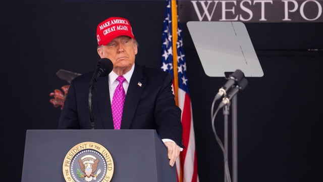 Trump  (1)