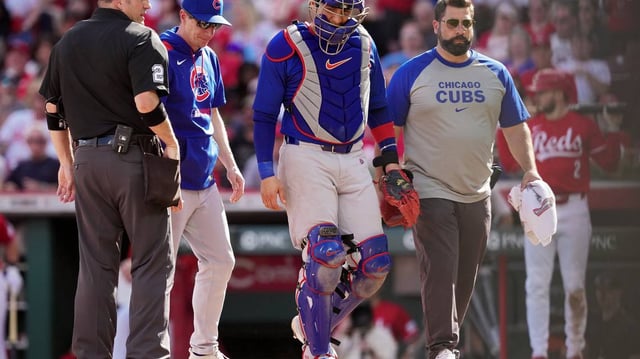 Chicago Cubs catcher Miguel Amaya leaves the game after being injured in the fifth inning against the Cincinnati Reds at Great American Ball Park on Saturday, May 24, 2025, in Cincinnati. (Dylan Buell/Getty Images/TNS)