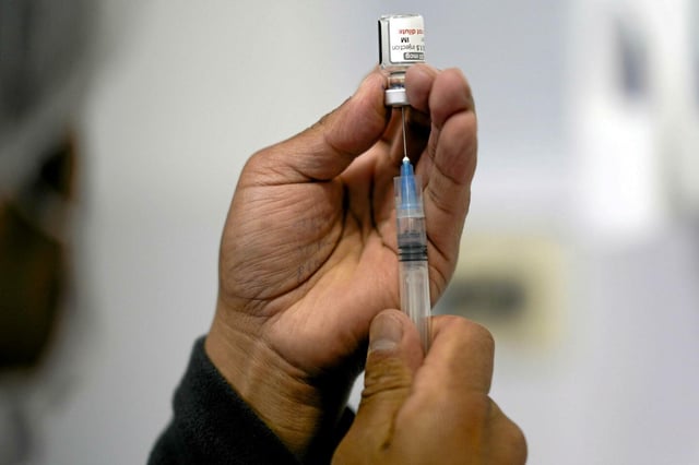 La campagne de vaccination française pourrait être prolongée jusqu’au 15 juillet en fonction de l’évolution épidémique.
