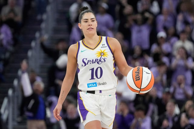 Sparks guard Kelsey Plum during a WNBA basketball game against the Golden State Valkyries in San Francisco, Friday, May 16, 2025. (AP Photo/Jeff Chiu)
