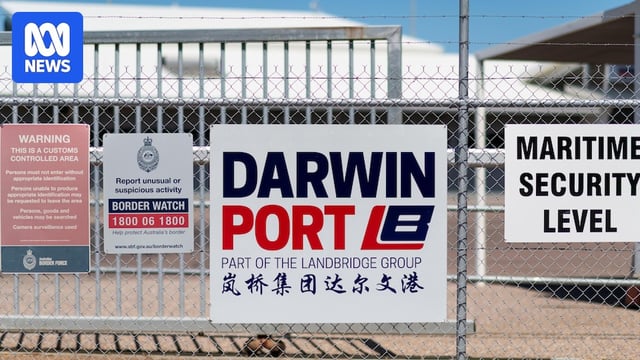 A Darwin Port sign.