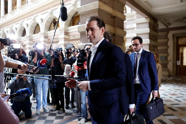 Former Austrian Chancellor Sebastian Kurz arrives at court and gives a press statement before a court hears Kurz's appeal against perjury conviction in Vienna, Austria, May 26, 2025. REUTERS/Lisa Leutner