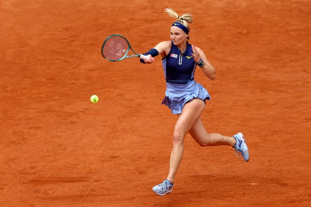 Tennis - French Open - Roland Garros, Paris, France - May 26, 2025 Slovakia's Rebecca Sramkova in action during her first round match against Poland's Iga Swiatek REUTERS/Lisi Niesner