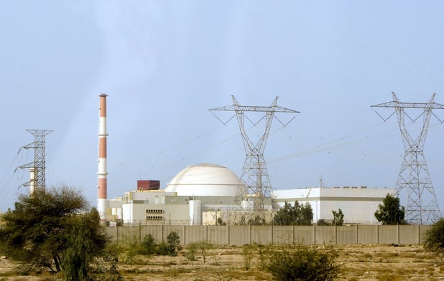 A general view shows the reactor at the nuclear power plant in Bushehr, 1200 kilometers (746 miles) south of Tehran February 25, 2009.  Iran said on Wednesday it had carried out successful tests at its Russian-built Bushehr nuclear power plant in a step towards its launch. REUTERS/Caren Firouz  (IRAN)