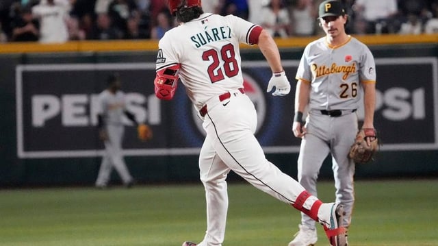 Arizona Diamondbacks’ Eugenio Suarez (28) rounds the bases after a solo home run against the Pittsburgh Pirates during the third inning at Chase Field May 26, 2025.