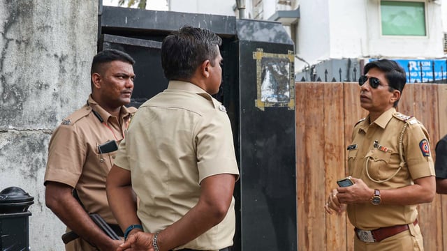 The police have arrested the suspect who issued a bomb threat to the Mumbai airport