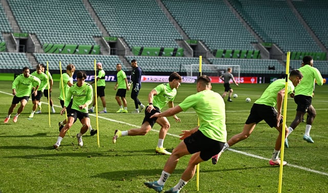Soccer Football - Conference League - Final - Real Betis Training - Wroclaw Stadium, Wroclaw, Poland - May 27, 2025 General view during training REUTERS/Dylan Martinez