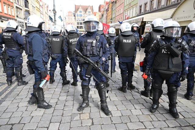 Im polnischen Breslau kam es vor dem Conference-League-Finale zu Konflikten auf den Straßen.