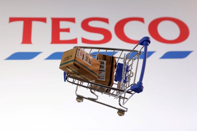 Tesco logo is seen in this illustration taken February 11, 2025. REUTERS/Dado Ruvic/Illustration