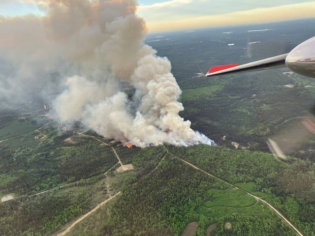  The Kiskatinaw River wildfire burns south of Dawson Creek, B.C. in this Wednesday, May 28, 2025 handout photo.