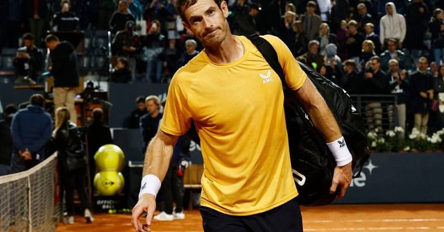 Tennis - Italian Open - Foro Italico, Rome, Italy - May 10, 2023  Britain's Andy Murray looks dejected after his round of 128 match against Italy's Fabio Fognini REUTERS/Guglielmo Mangiapane