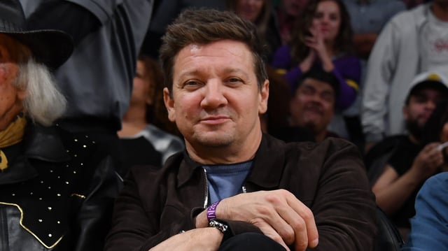 Jeremy Renner attends a game between the Los Angeles Lakers and the Los Angeles Clippers at Crypto.com Arena on November 01, 2023 in Los Angeles, California.