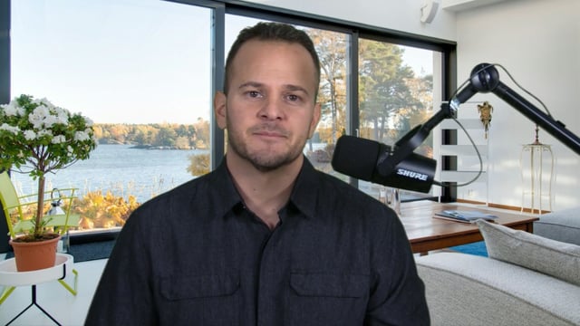 Eli Regalado in a video response, published on January 19, to being named in a civil lawsuit alleging that INDXcoin sold "worthless" cryptocurrency.