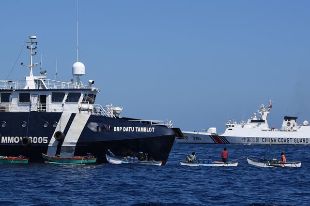 BFAR Ship Delivers Supplies To Fishermen