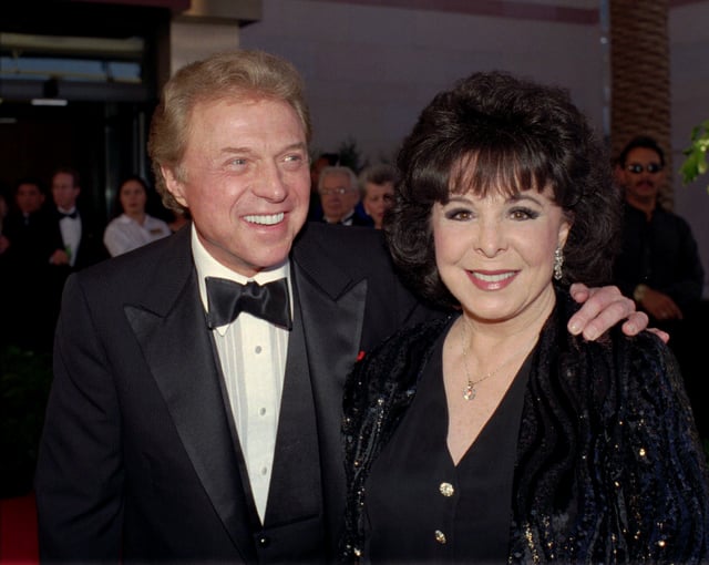 FILE - Singer Steve Lawrence, left, and his wife Eydie Gorme arrive at a black-tie gala called honoring Frank Sinatra in Las Vegas on May 30, 1998. Lawrence, a singer and top stage act who as a solo performer and in tandem with his wife Gorme kept Tin Pan Alley alive during the rock era, died Wednesday, March 6, 2024 at age 88. Gorme died on Aug. 10, 2013.