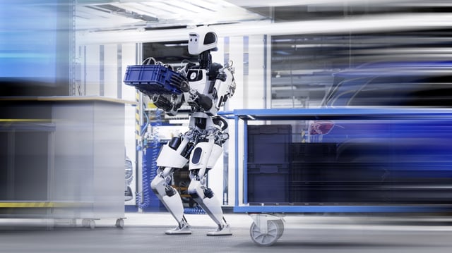 Robotics in Mercedes-Benz Production