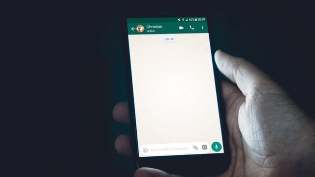 WhatsApp recently added Passkey support for its iOS app