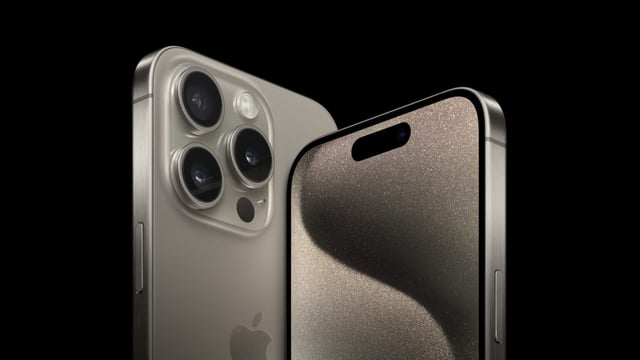 iPhone lost a bit of ground to Samsung on customer satisfaction.