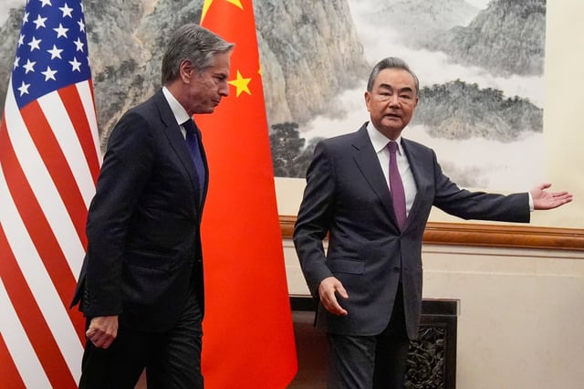 Chinese Foreign Minister Wang Yi (right) with US Secretary of State Antony Blinken at the Diaoyutai State Guesthouse in Beijing on April 26. Photo: AP