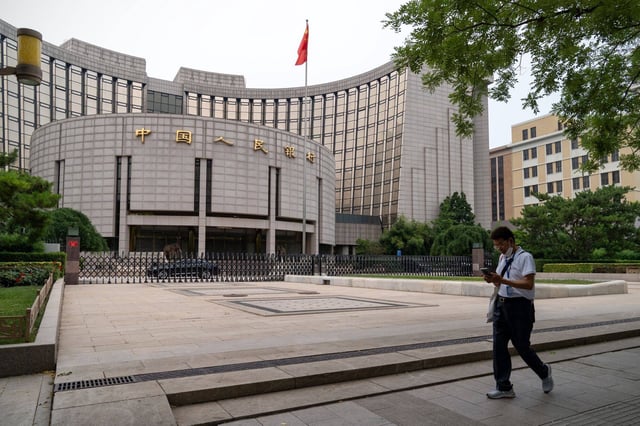 The People’s Bank of China on Friday said it would set aside 300 billion yuan for affordable housing. Photo: Bloomberg