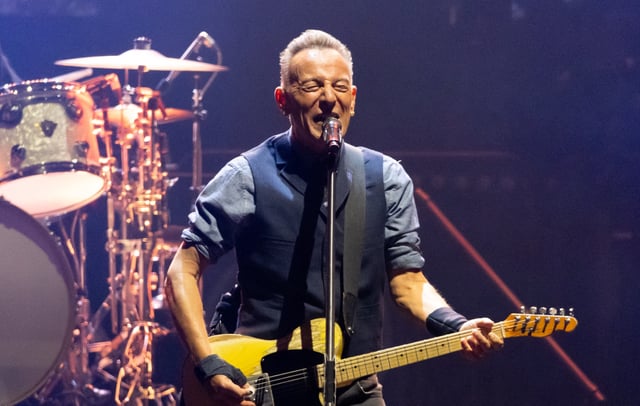 Bruce Springsteen (Photo by Mike Lewis Photography/Redferns)