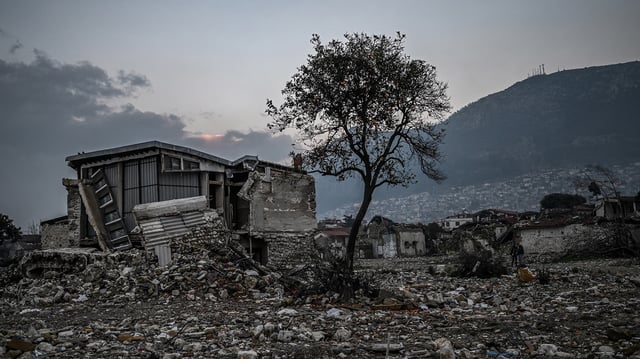 One expert compares the Pacific Northwest to Turkey, where a 2023 quake caused massive damage and killed tens of thousands of people.