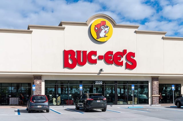 Buc-ee's storefront