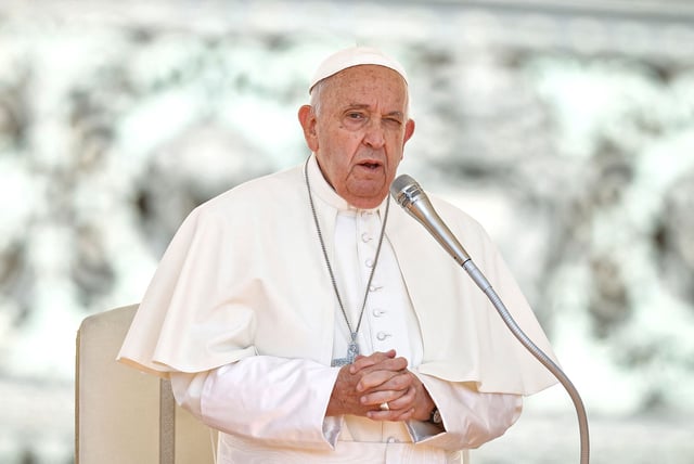 Pope Francis attends the weekly general audience in Saint Peter's Square at the Vatican, June 5, 2024. REUTERS/Yara Nardi
