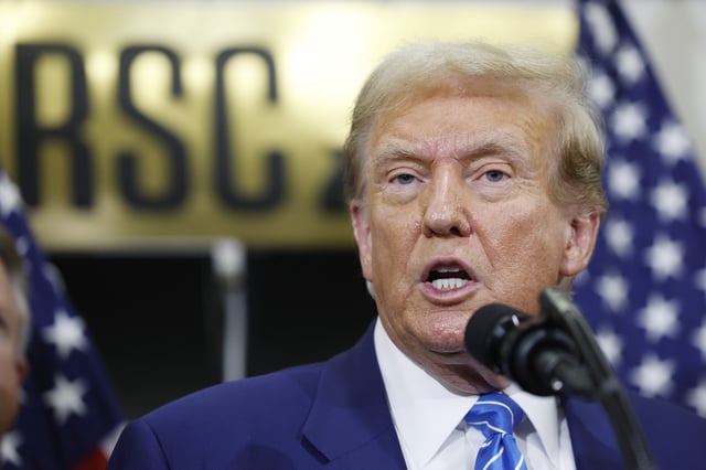 Donald Trump apologized Anthony Fauci