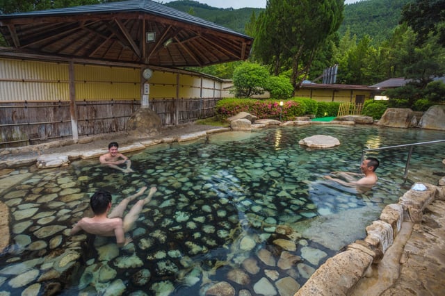 The centre recommends avoiding swimming in the ocean and pools or using facilities such as hot springs until any cuts or wounds close. Photo: Getty Images