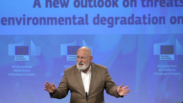 FILE - European Commissioner for European Green Deal Frans Timmermans speaks during a media conference on threats of climate change and environmental degradation on peace, security, and defense at EU headquarters in Brussels, Wednesday, June 28, 2023. European Commission Vice-President Frans Timmermans is the only candidate to lead a merged campaign between two left-leaning parties in the Dutch general election in November, the parties announced Friday, Aug. 11, 2023. (AP Photo/Virginia Mayo, File)