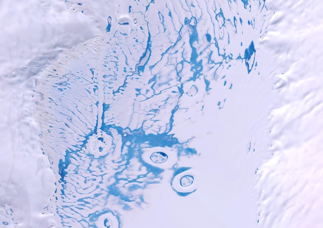 Pooled meltwater and slush on the Bach Ice Shelf. Credit: Contains modified Copernicus Sentinel data [2023], processed by Rebecca Dell
