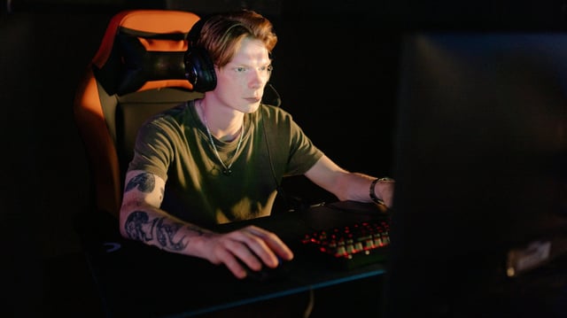 The trouble for Microsoft is that away from gaming, when it comes to everyday PC users, Windows 11 adoption isn't even close to this strong.