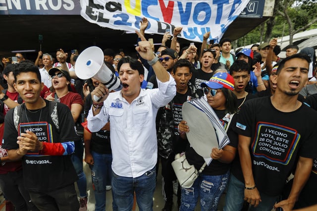 Supporters at a meeting with Venezuelan opposition presidential candidate Edmundo Gonzalez and opposition leader Maria Corina Machado at the Central University of Venezuela UCV in Caracas on  July 14, 2024.