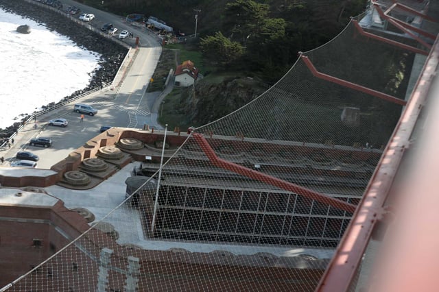 In 2023, while the net was still under construction, there were 14 confirmed suicides. 