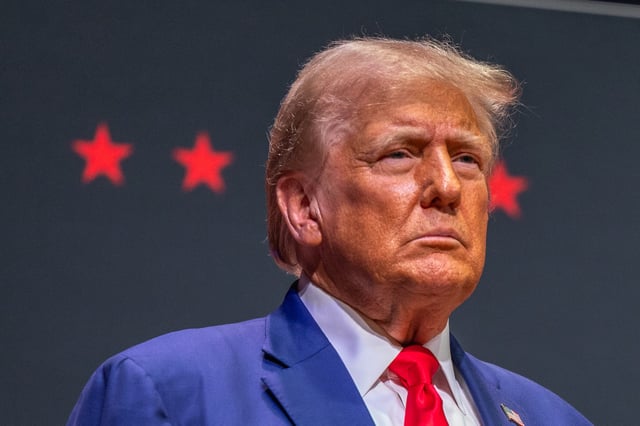 trump secret service agent breastfeed