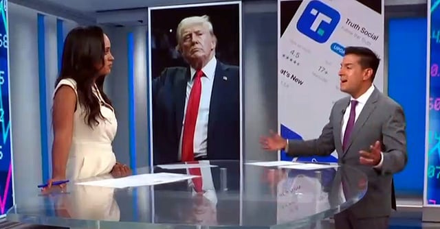 'Now Down 70 Percent!' CNN Roasts 'Tanking' Trump Stock As Kamala Harris Gains — And Trump Sell Deadline Approaches