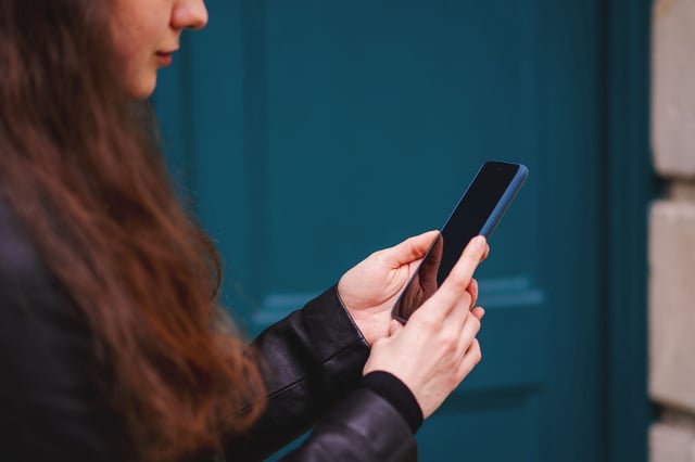 California schools will now have to adopt policies restricting the use of smartphones on their campuses by 2026.